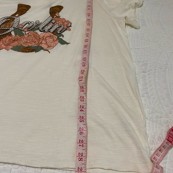 Cato Cream Graphic Tee - Picture 6 of 6